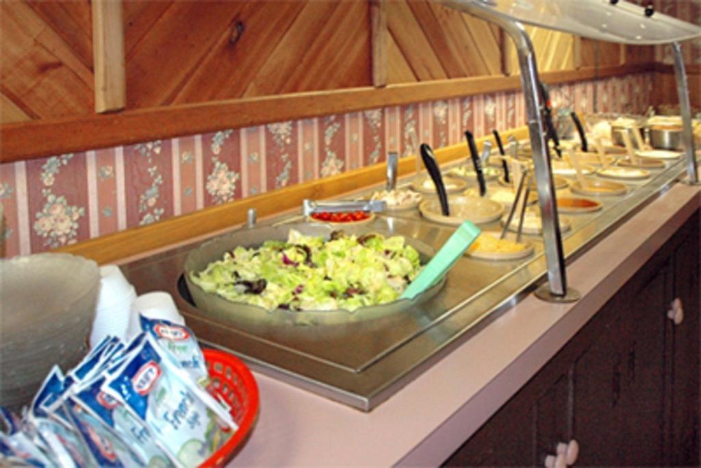 Zellar'S Village Inn Newberry Zewnętrze zdjęcie